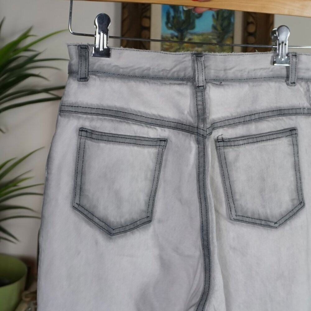 Vintage 90s Mixed Blues high rise tapered leg jeans - Picture 6 of 8
